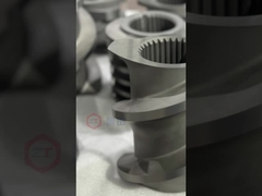 Schraubenelemente für den Zwillingschraubextruder bereit zum Versand